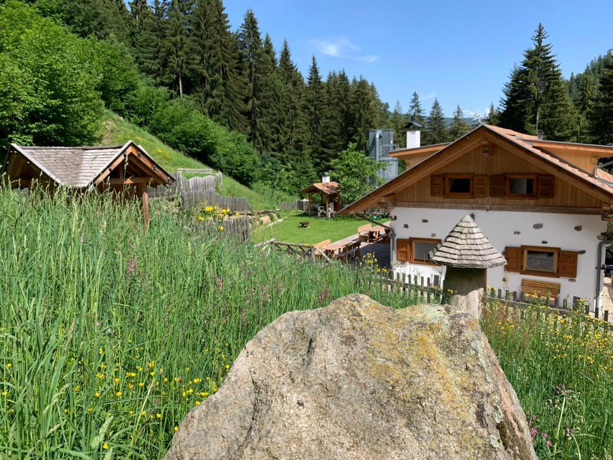 Unterurban Die Zwei Unsere Liebe Frau im Walde Exterior foto